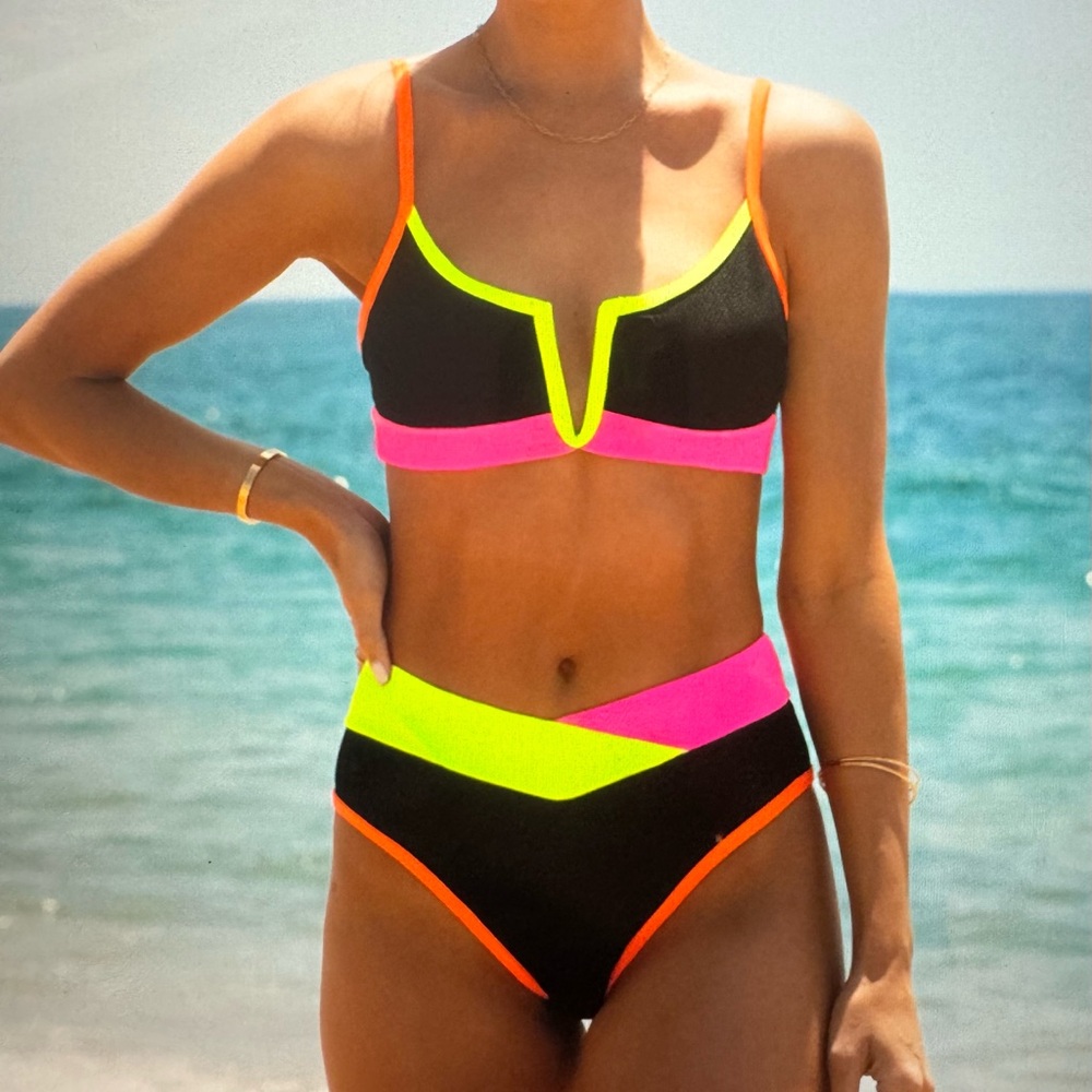 V-Wire Color Block Bikini
